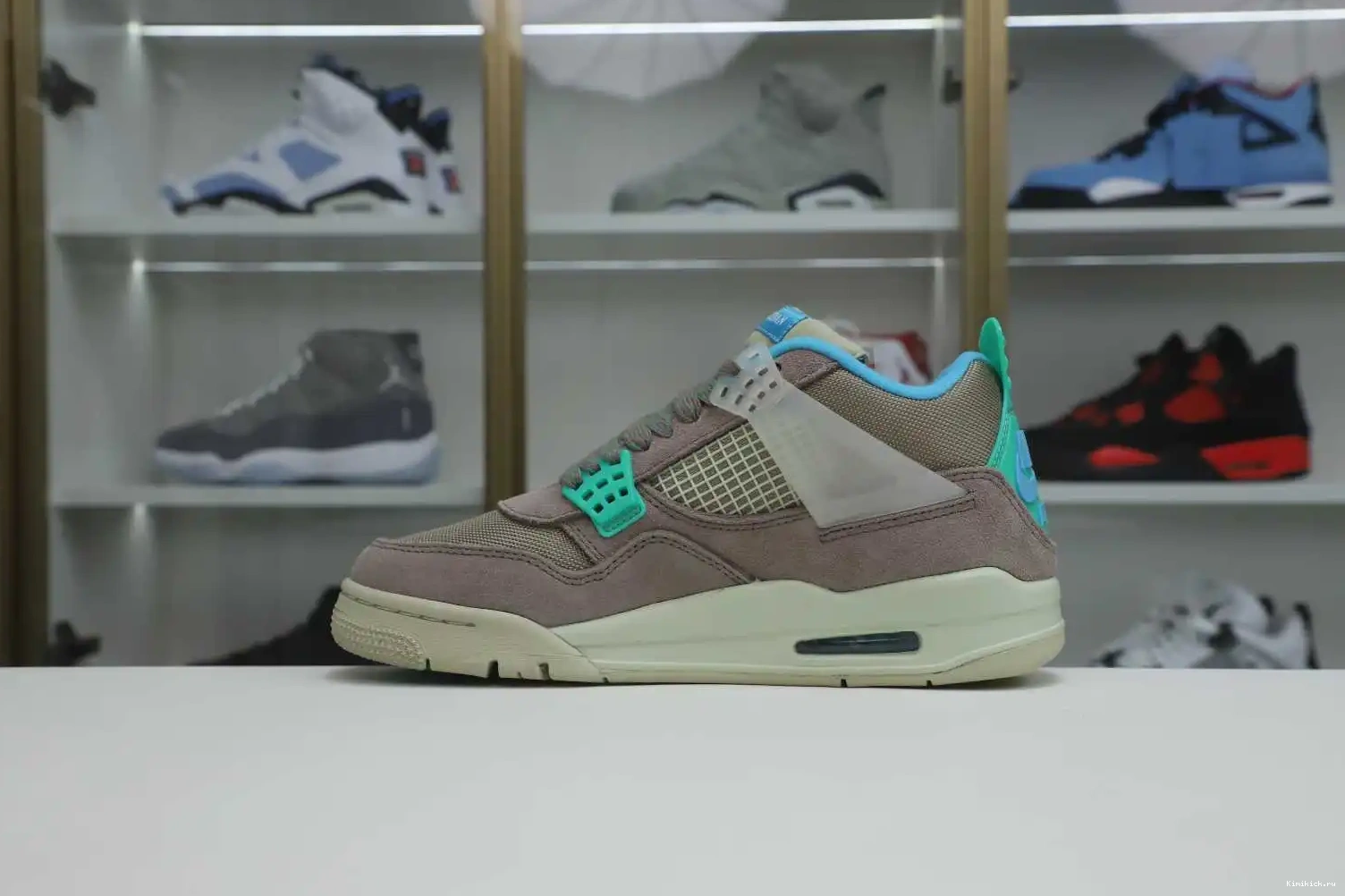 4 JORDAN LA RETRO HAZE' UNION AIR Kimikick X 'TAUPE 0406